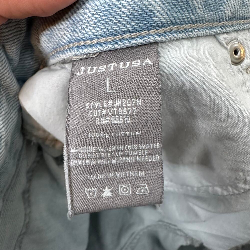 JUST USA Light Wash Cut Off Distressed Denim Shorts - Picture 5 of 7